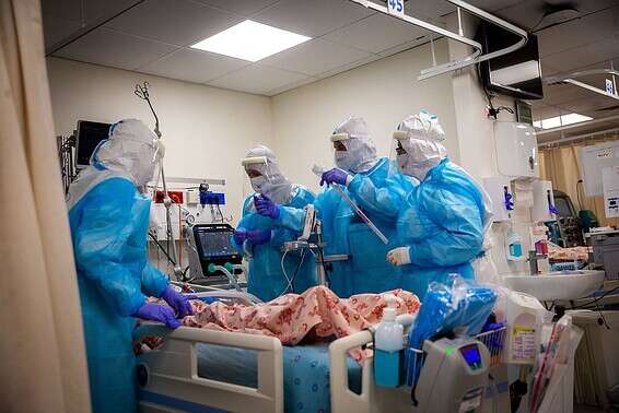 מחלקת קורונה בבי"ח שערי צדק // צילום: אורן בן חקון